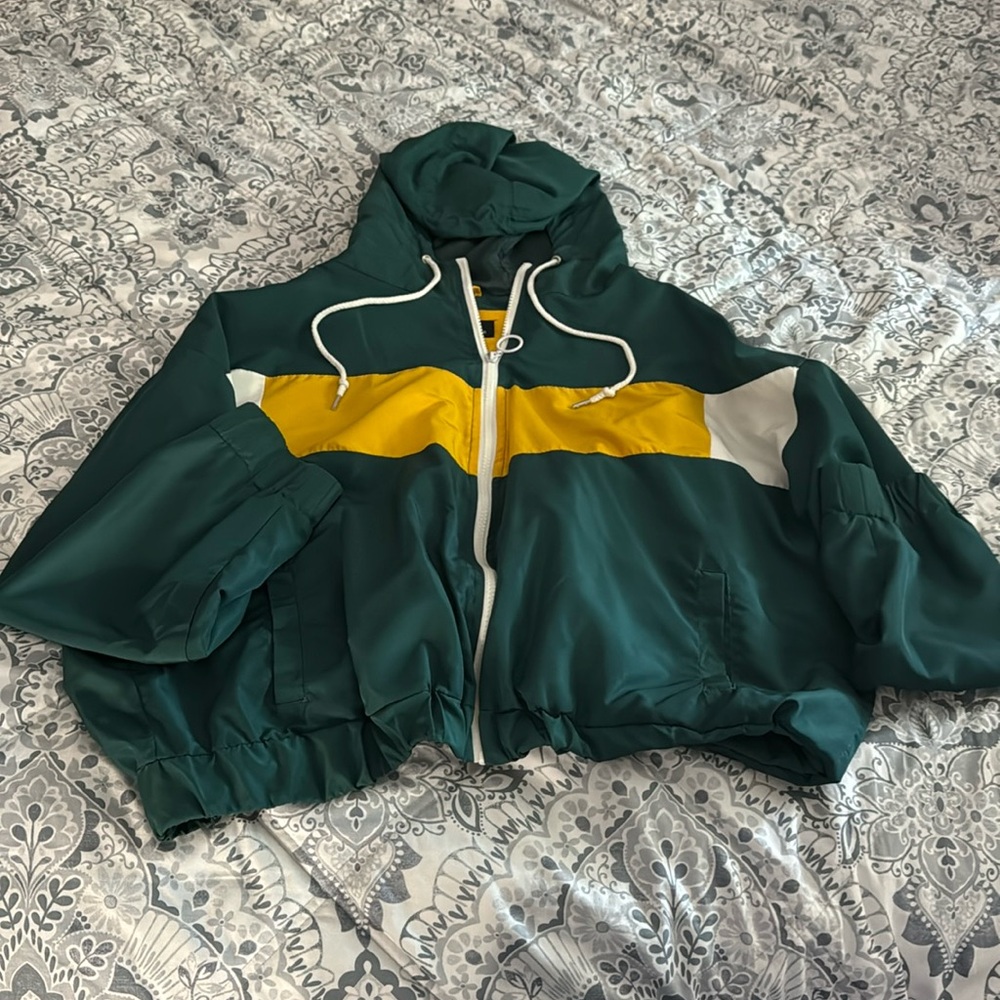 Rue 21 green cropped windbreaker